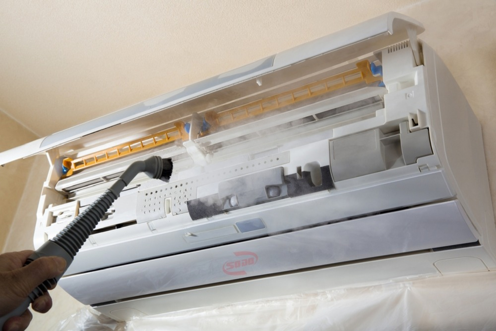 gallery/sua-chua-may-lanh-quan-7-nk