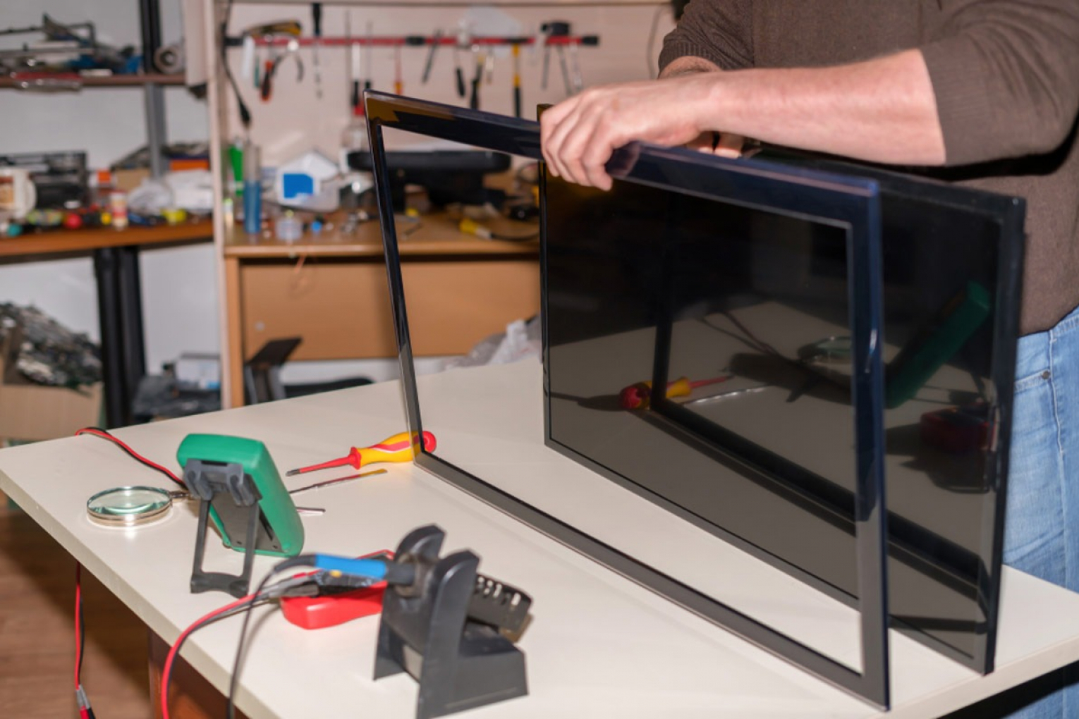 gallery/sua-chua-tivi-quan-8-nk