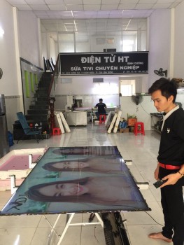 Dịch vụ thay thế màn hình TV giá rẻ tại Quận 3